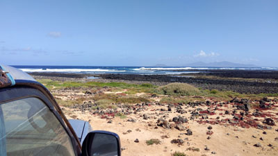 Mit dem Jeep auf der Suche nach Surfspots am North-Shore